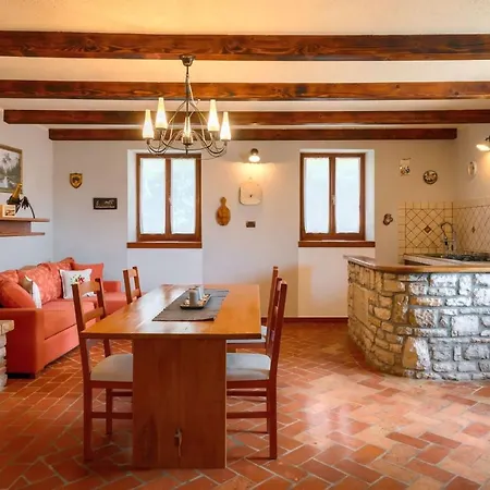 Casa de Férias Casa Darija With Pool And Grill In Novigrad