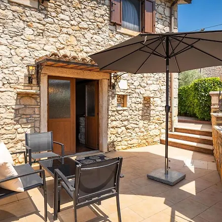 Casa Darija With Pool And Grill In Novigrad